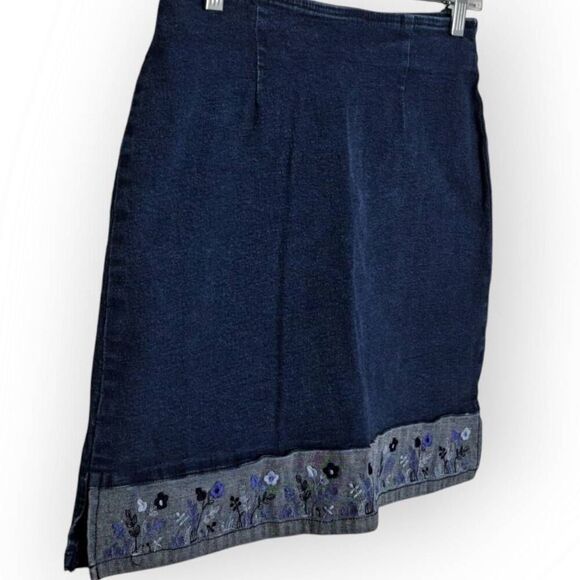 Juniors Dot Com "The Jeans With the Means" Y2K Floral Embroidered Denim Mini Ski - Picture 2 of 5